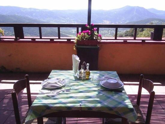 Agriturismo E Antica Fattoria Matteu Bed and Breakfast Teulada Eksteriør billede